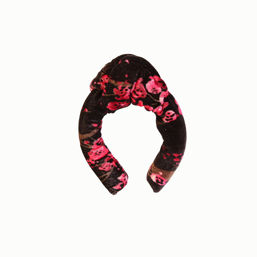 DEBI.-Diadema-de-terciopelo-de-flores-negro-y-fucsia,-con-nudo-en-la-parte-superior